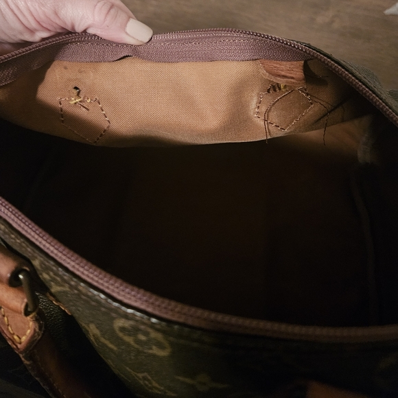 Louis Vuitton Monogram Speedy 30 - Picture 13 of 17